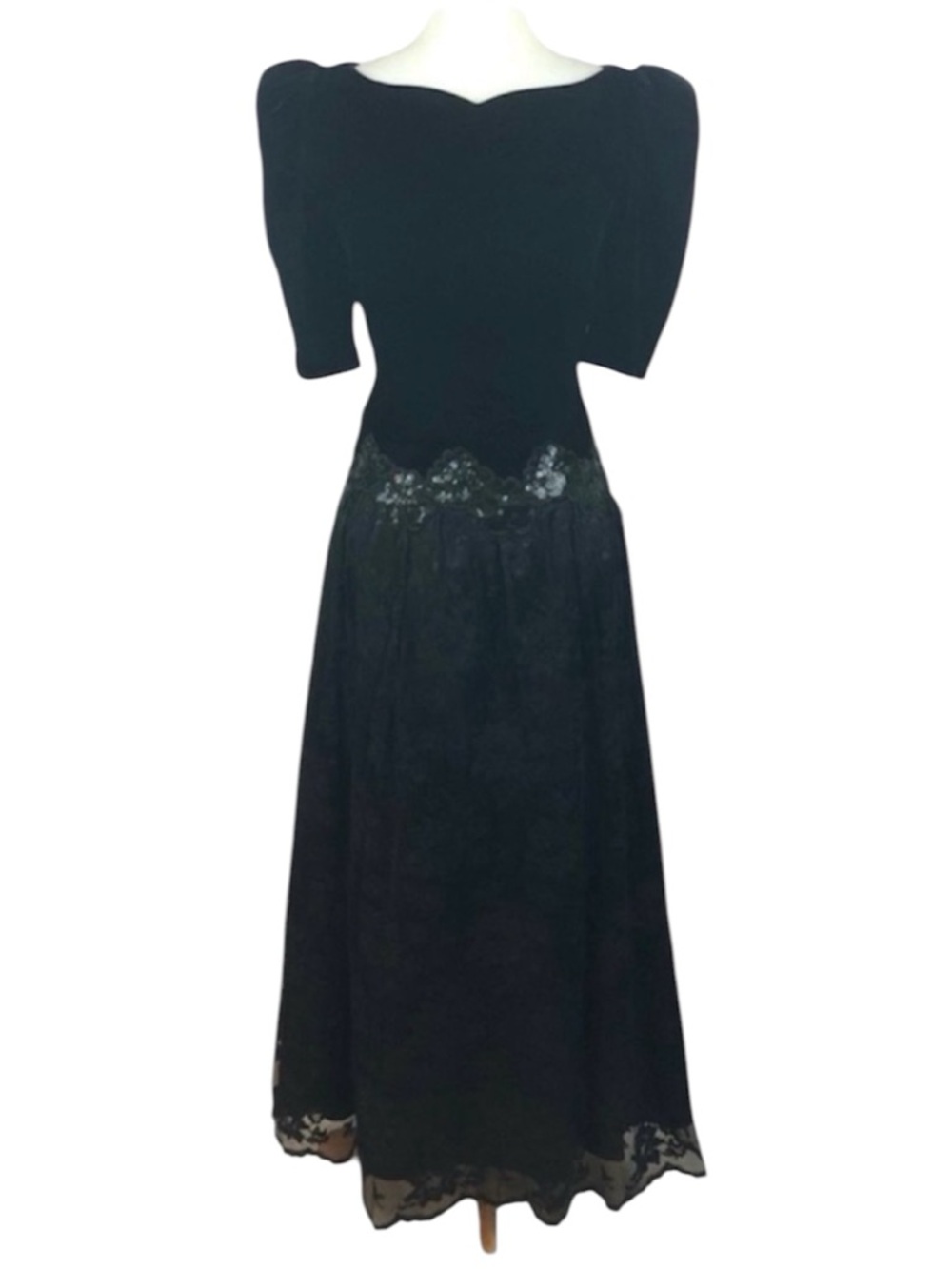 Scott McClintock Vintage Velvet Victorian Puff Sleeve Formal Dress Ball Gown